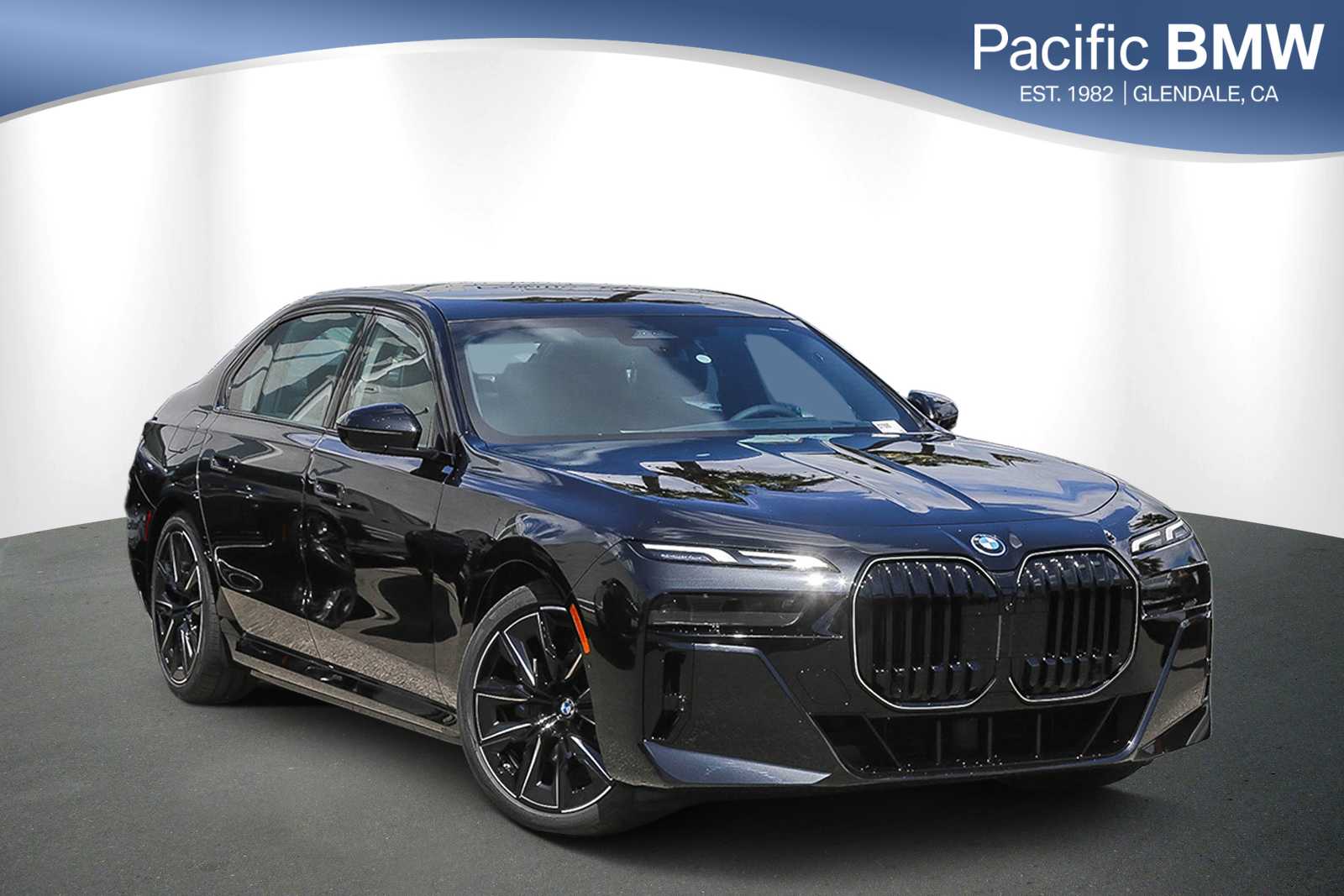 2025 BMW 7 Series 750e's photo