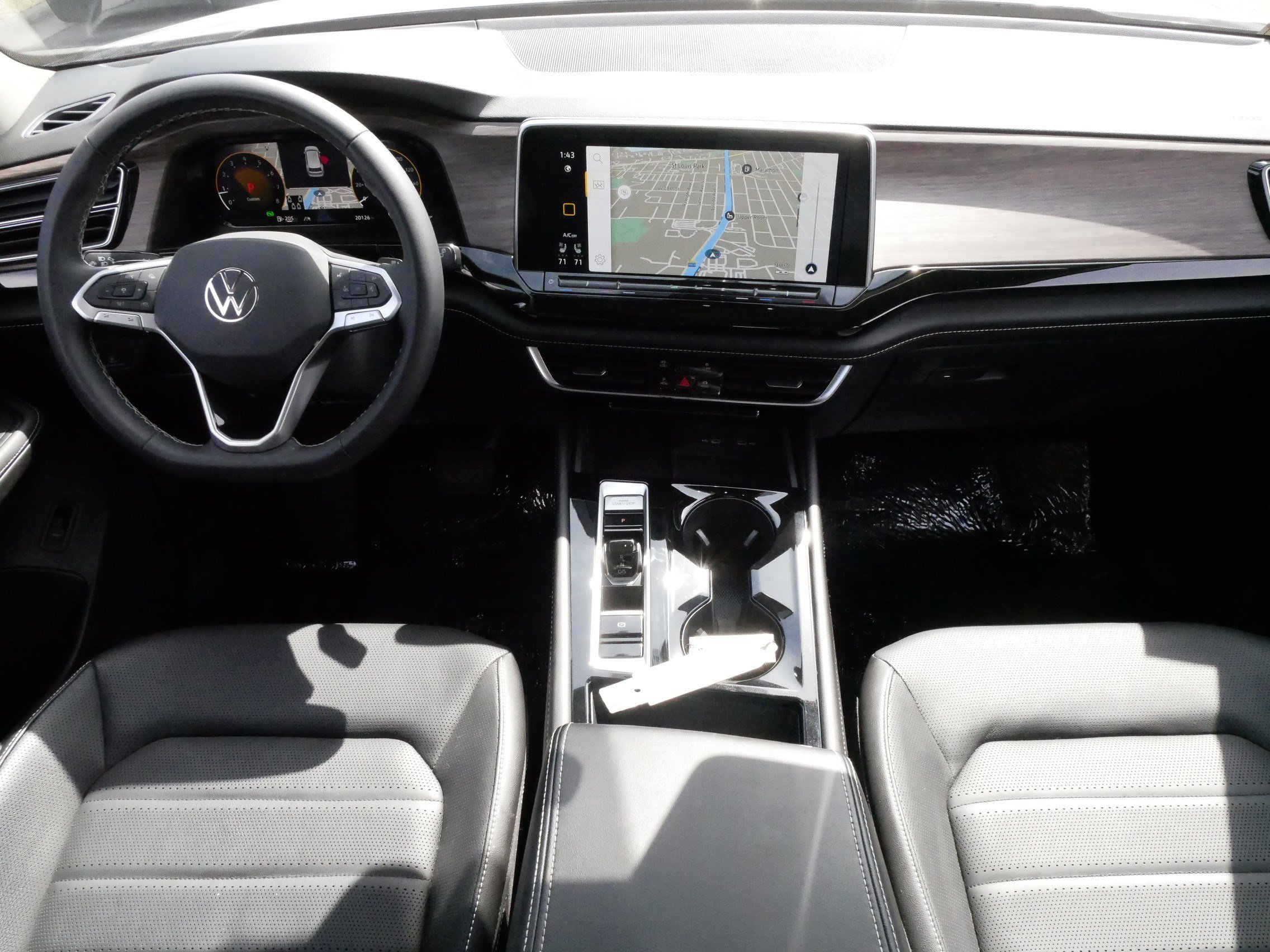 2024 Volkswagen Atlas SE photo 10