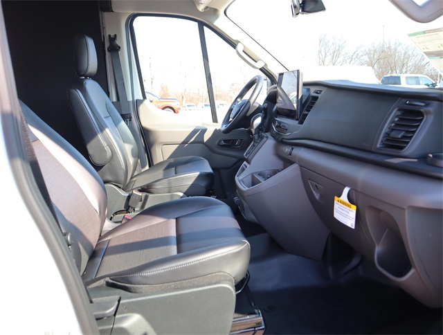 2024 Ford Transit Cargo Van photo 17