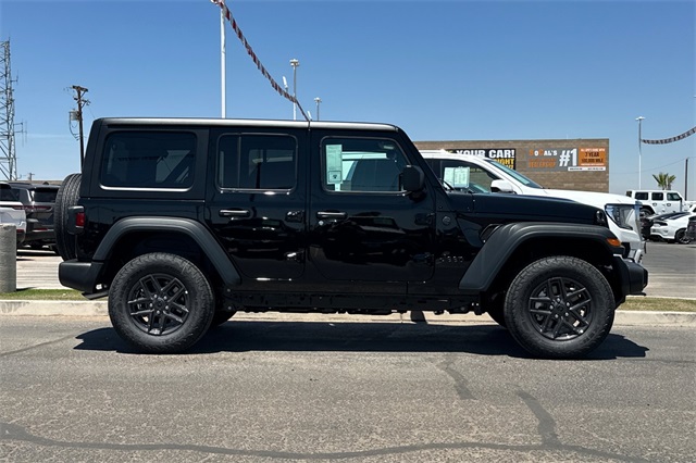 2025 Jeep Wrangler Sport S photo 4