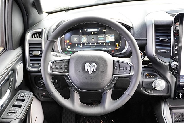 New 2026 Diamond Black Crystal Pearl-Coat Exterior Paint RAM Laramie image 25