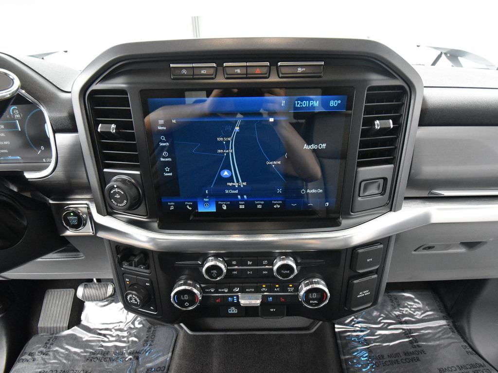 2021 Ford F-150 Lariat photo 26