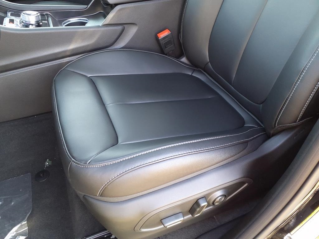 2025 Jeep Grand Cherokee Limited photo 4