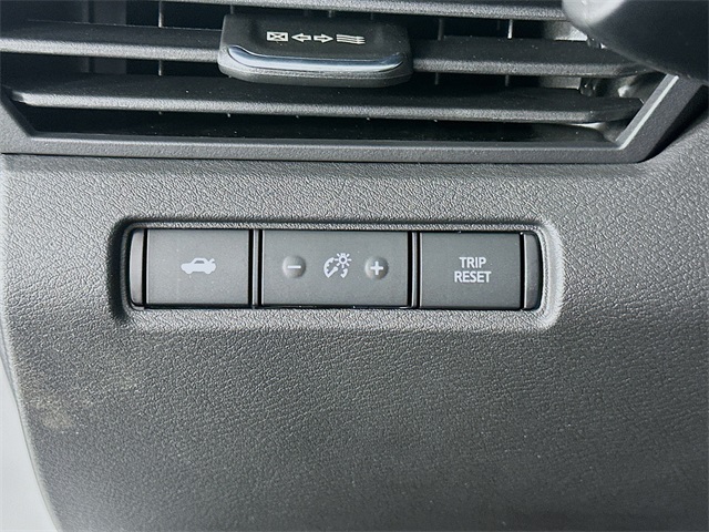 2025 Nissan Altima SV photo 14