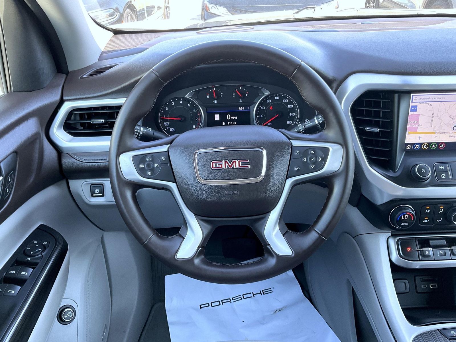 2023 Gmc Acadia SLT photo 10