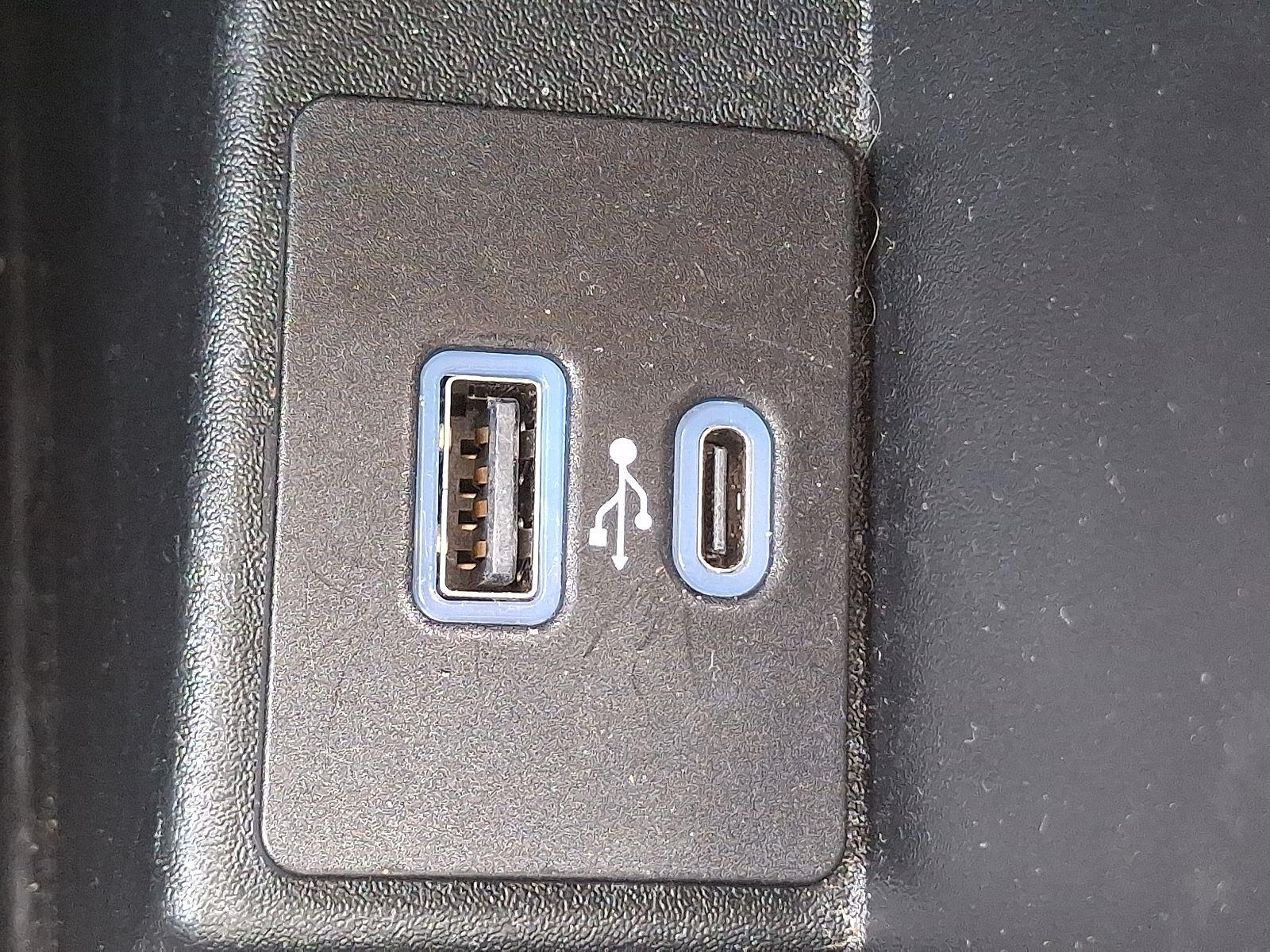 2024 Ford Edge SEL photo 22