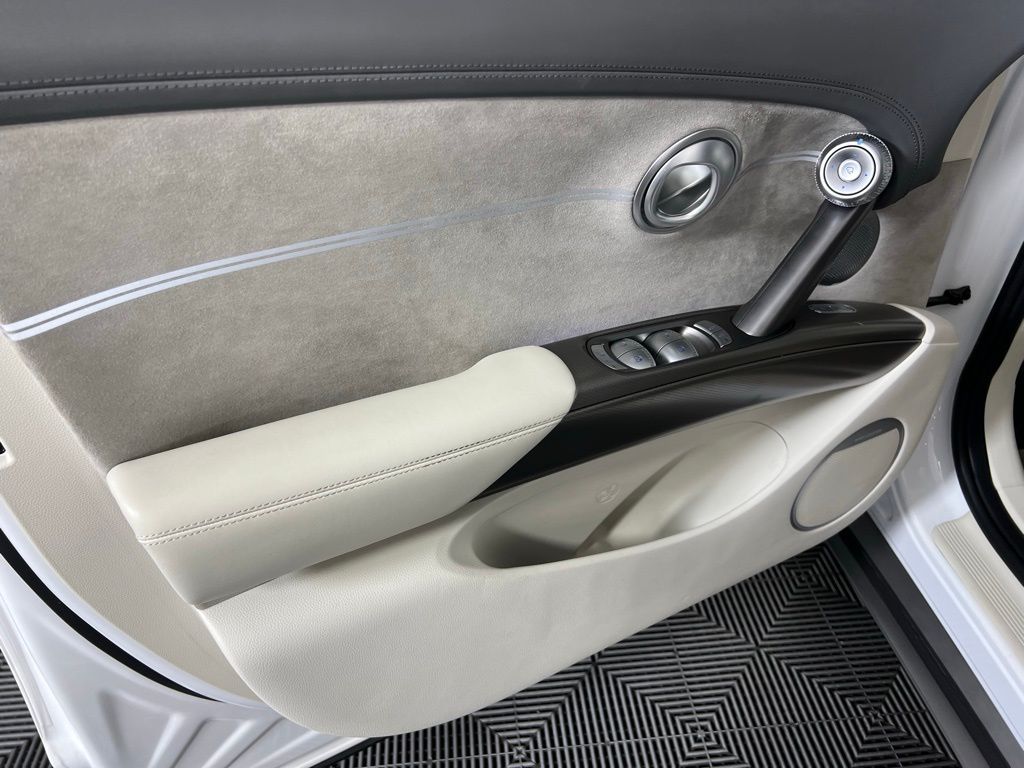 2023 Genesis GV60 Performance photo 25