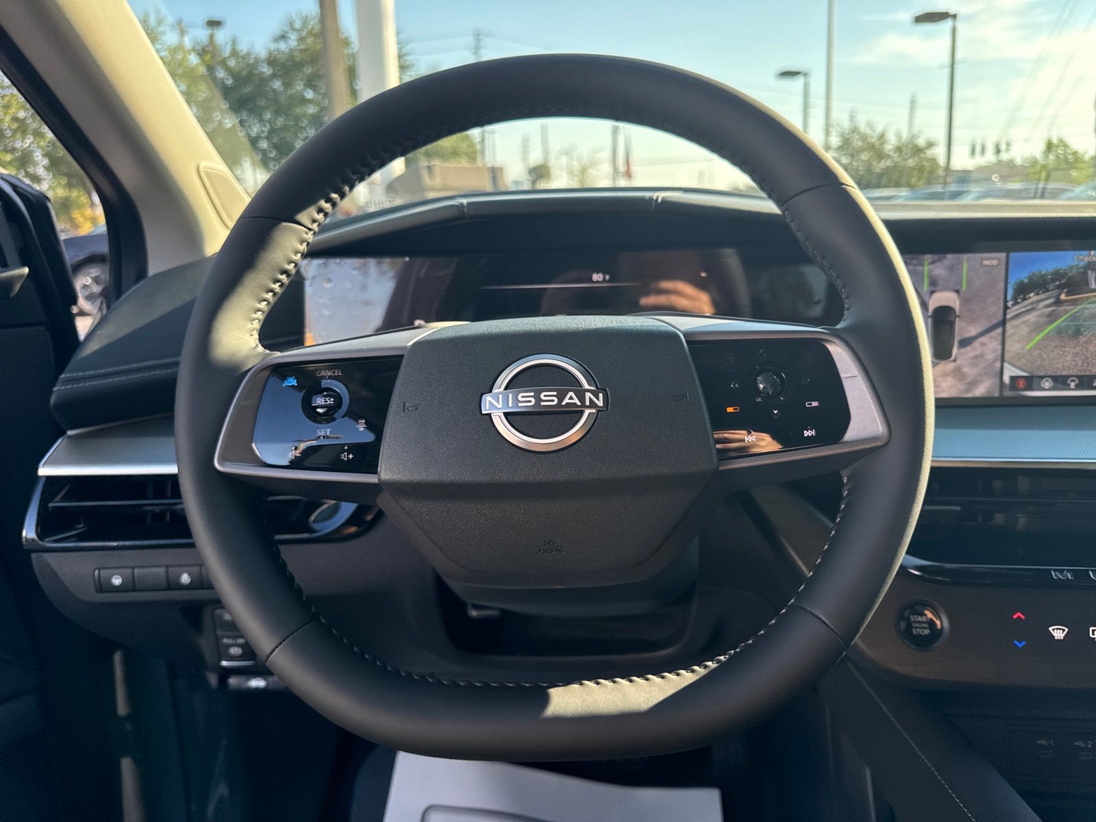 2025 Nissan Murano SL photo 14