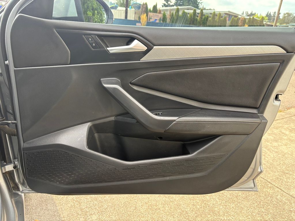 2022 Volkswagen Jetta 1.5T SE photo 24