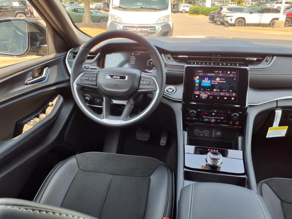 2025 Jeep Grand Cherokee Altitude X photo 19