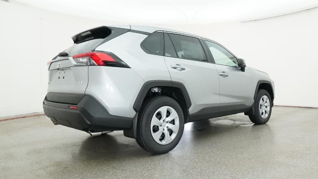 2025 Toyota RAV4 LE photo 21