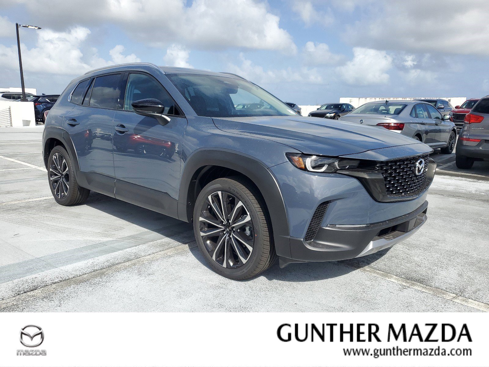 2025 Mazda CX-50 Premium's photo