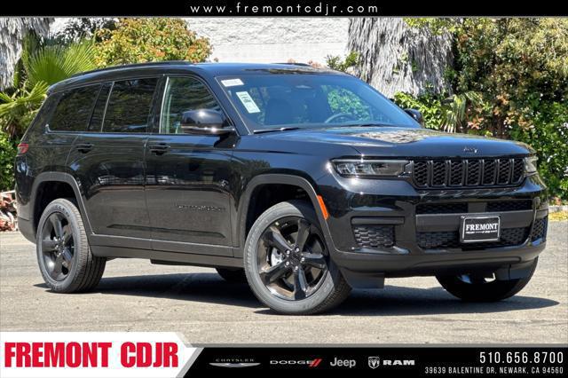 2025 Jeep Grand Cherokee L Altitude's photo