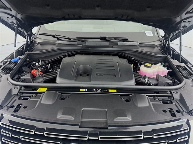 2025 Land Rover Range Rover SE photo 27