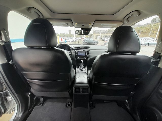 2017 Nissan Rogue SL photo 42