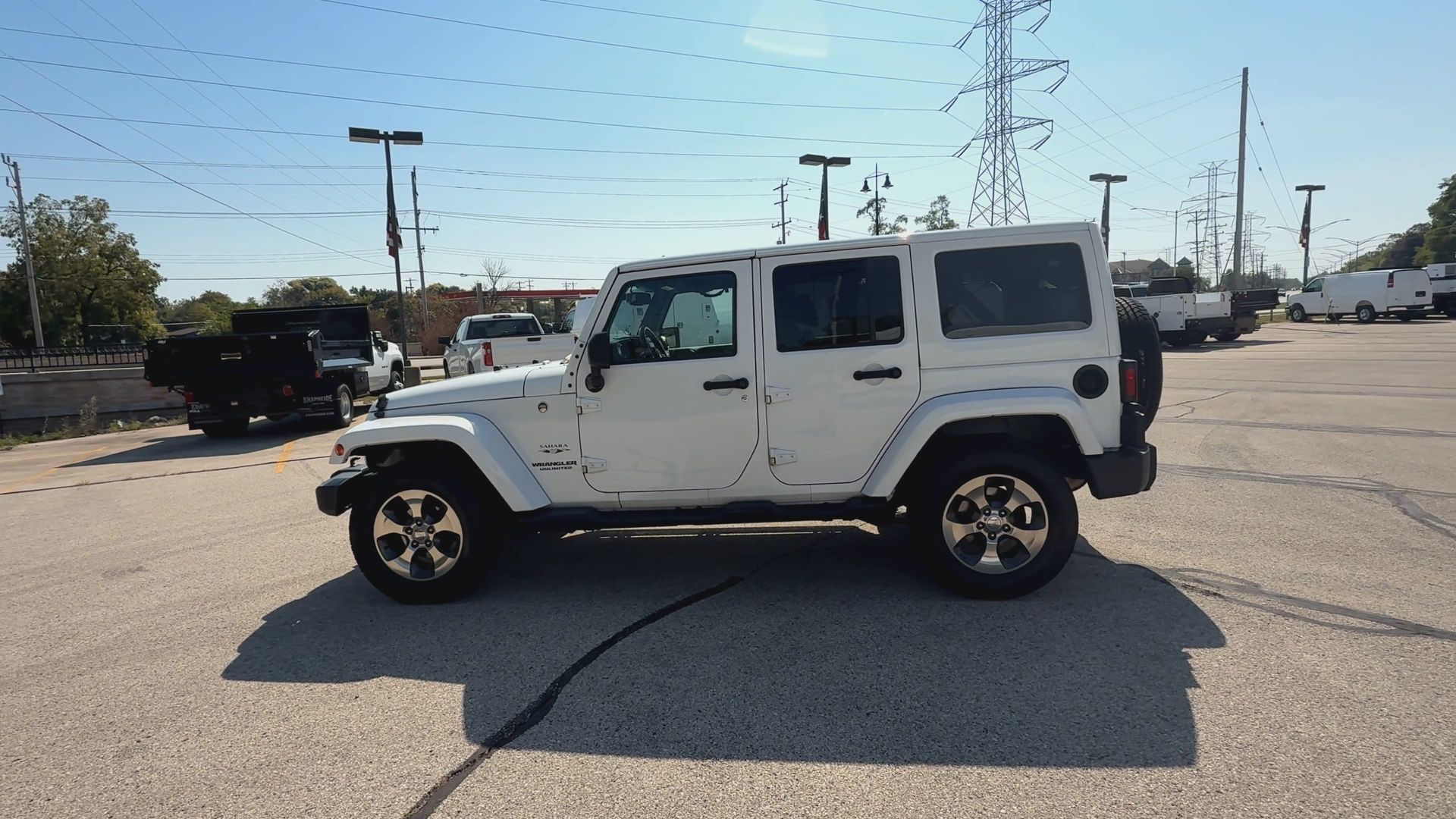 2017 Jeep Wrangler Unlimited Sahara photo 23