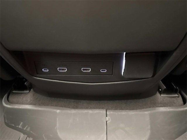 2025 Cadillac Escalade V-Series photo 18