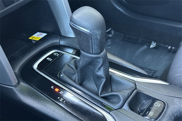 2022 Toyota Corolla Cross LE photo 20