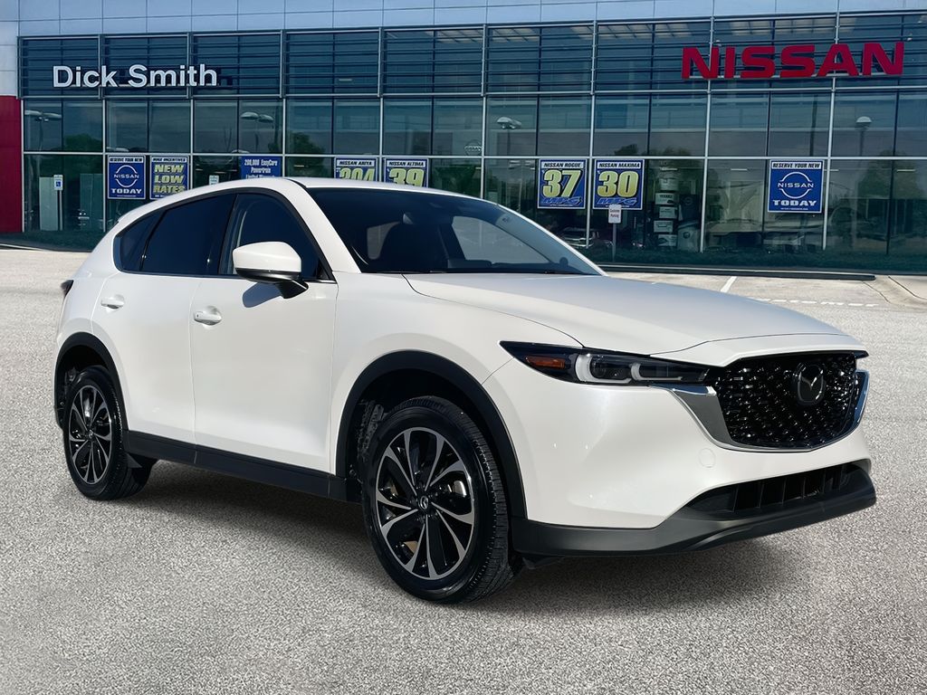 2022 Mazda CX-5 S Premium package's photo