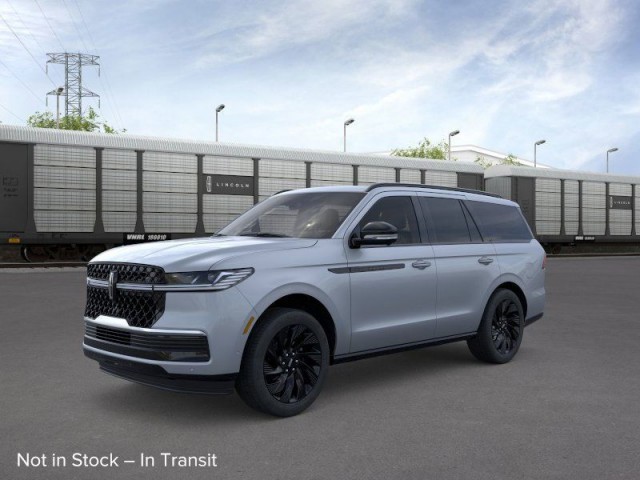 2025 Lincoln Navigator Reserve's photo