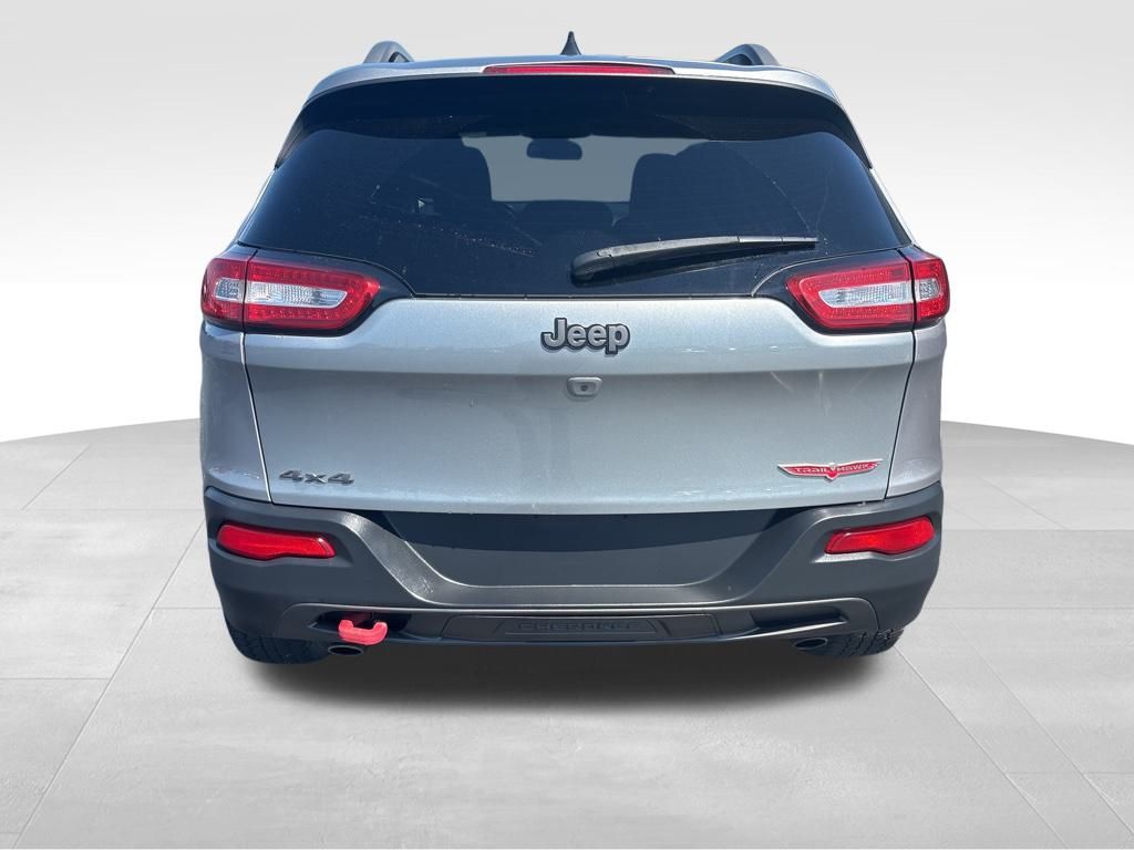 2016 Jeep Cherokee Trailhawk photo 3