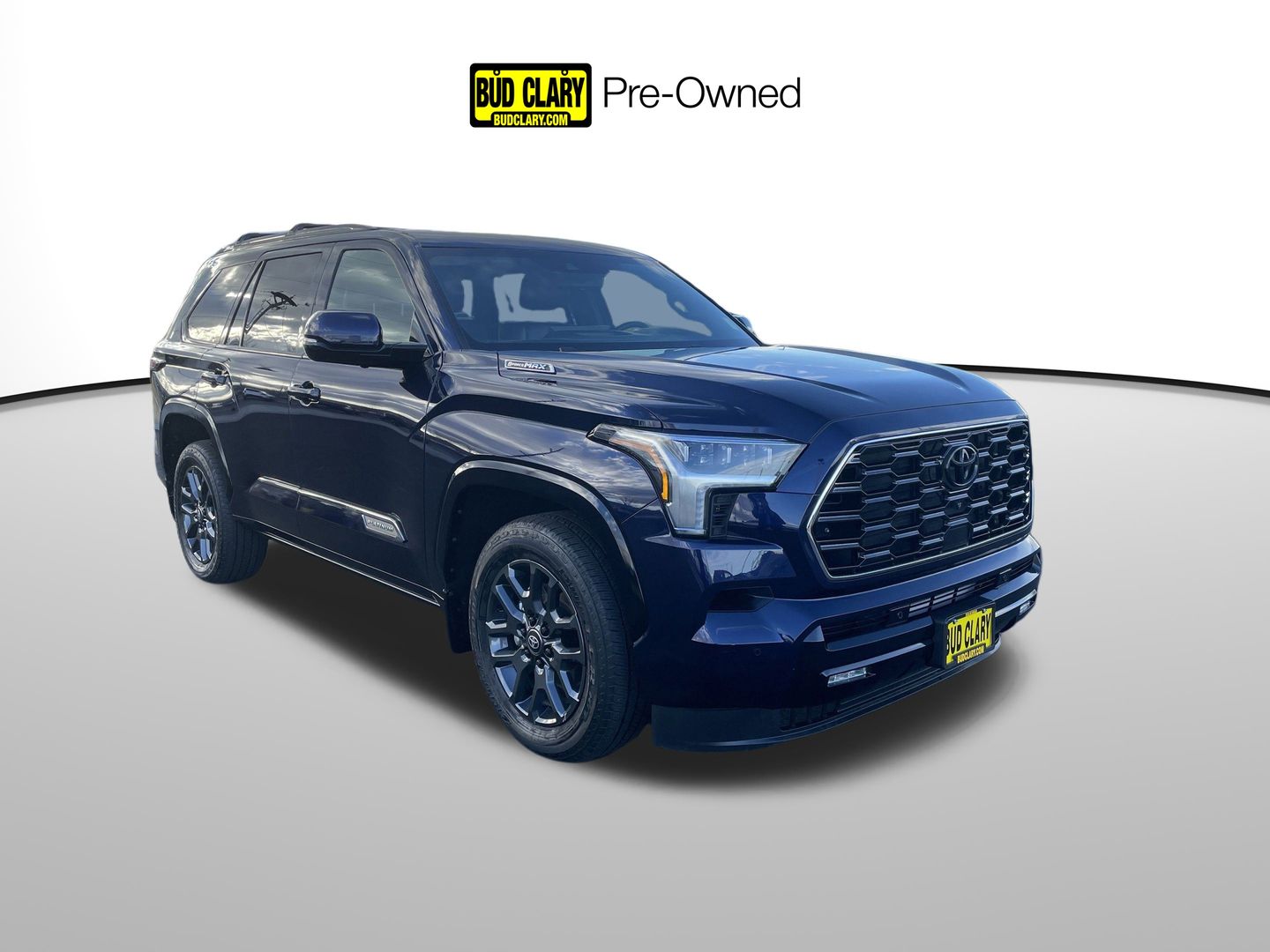 2025 Toyota Sequoia Platinum's photo