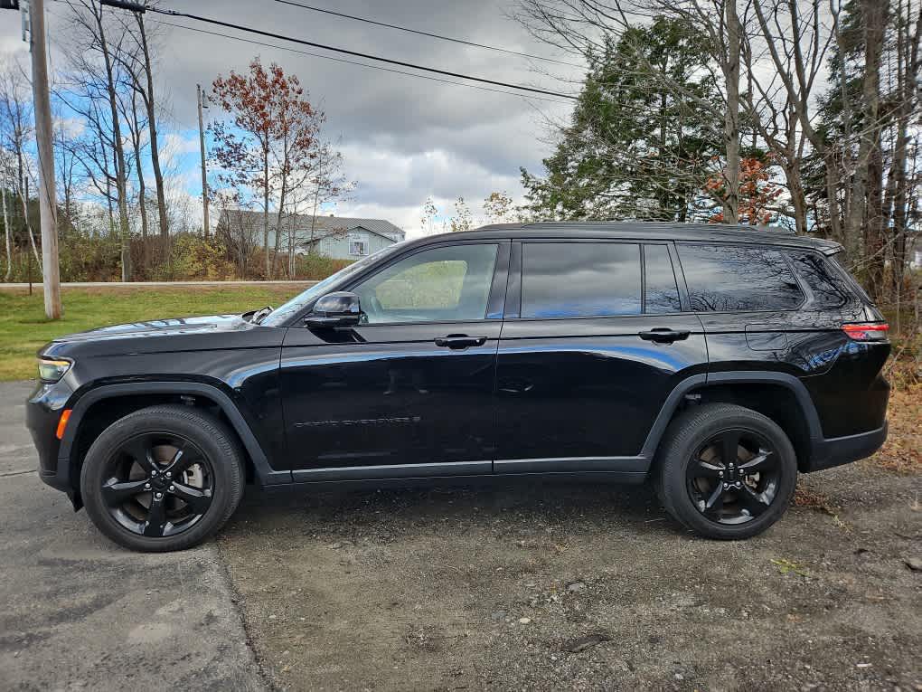 2021 Jeep Grand Cherokee Altitude photo 2