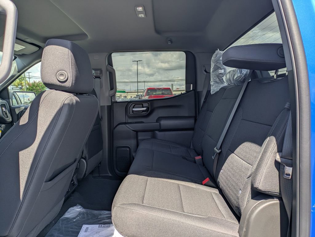 2025 Chevrolet Silverado 1500 Custom photo 21