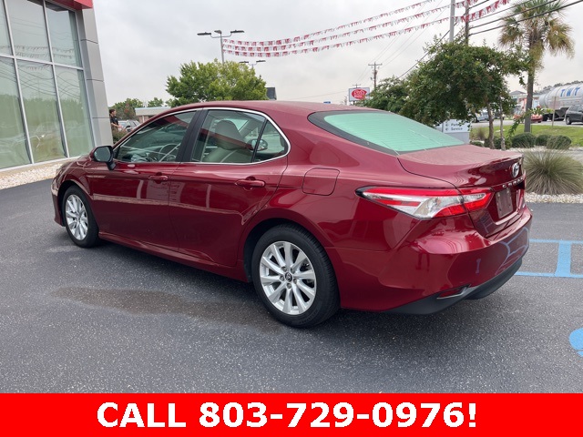 2018 Toyota Camry LE photo 34