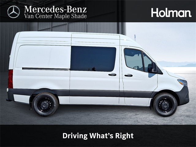 2025 Mercedes-Benz Sprinter Crew Van Base's photo