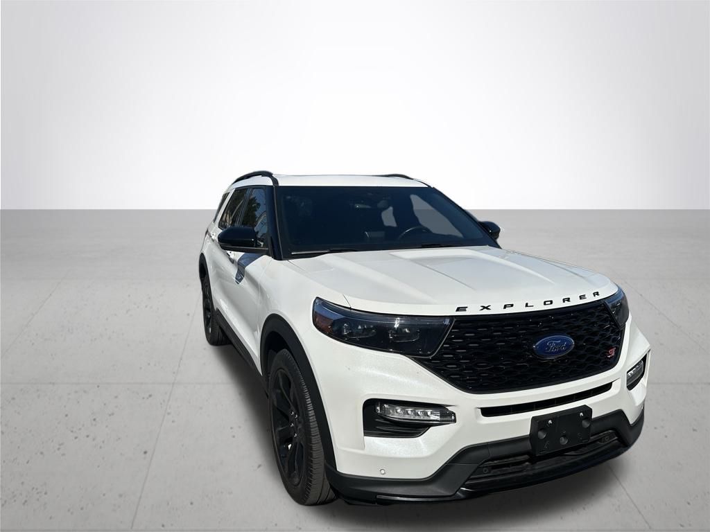 2023 Ford Explorer ST photo 4
