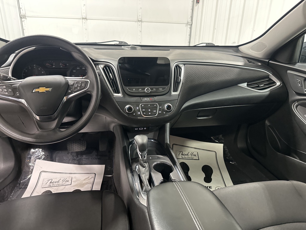 2023 Chevrolet Malibu 1LT photo 13