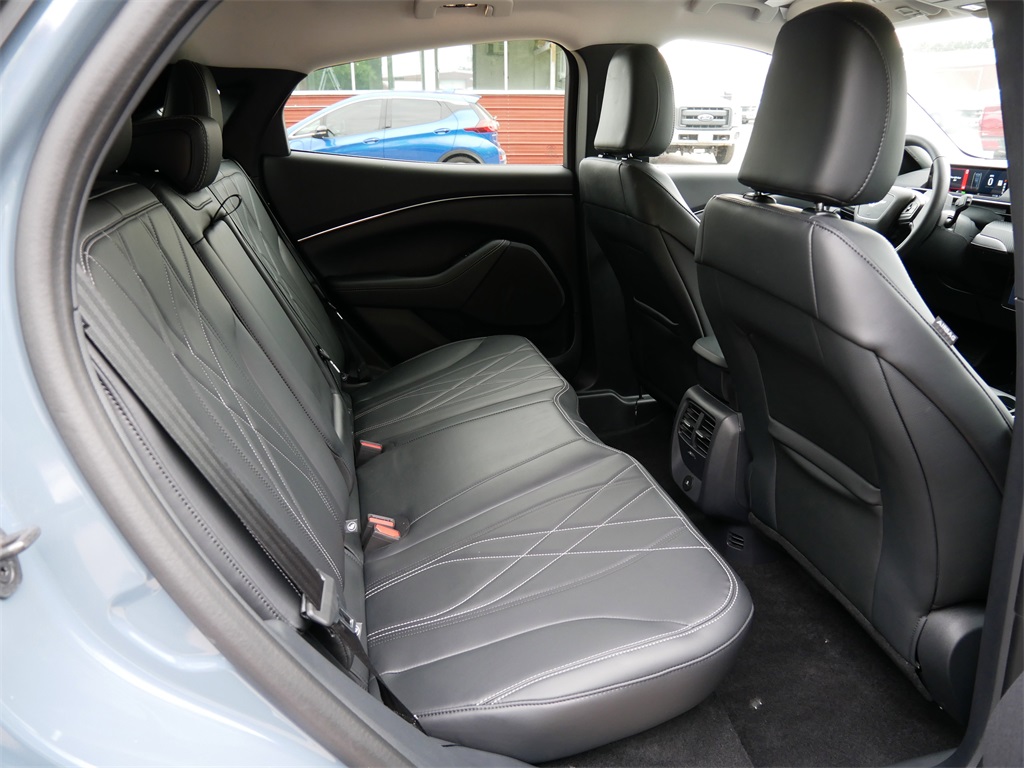 2024 Ford Mustang Mach-E Select photo 9