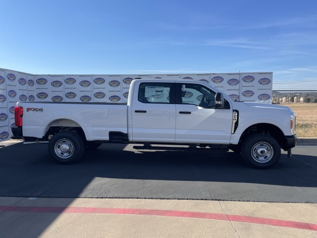 2026 Ford F-250 Super Duty XL's photo