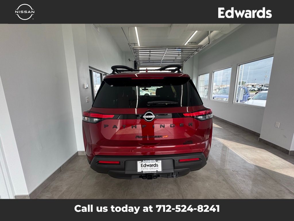 2025 Nissan Pathfinder Rock Creek photo 3