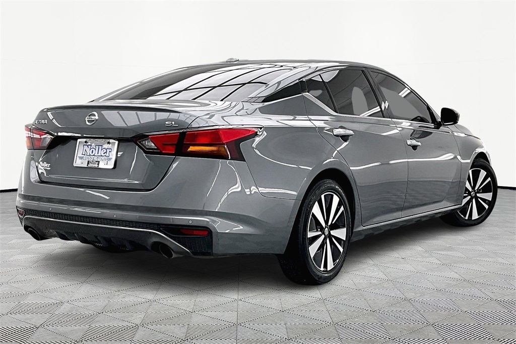 Used 2020 Nissan Altima SL with VIN 1N4BL4EVXLC239981 for sale in Kansas City