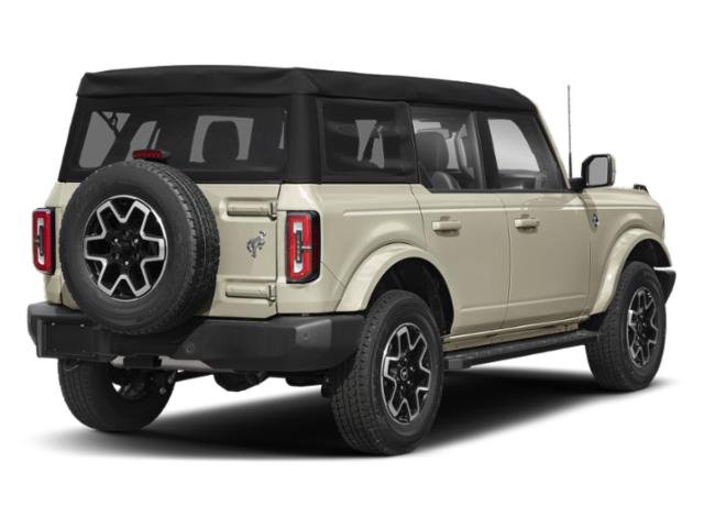 2025 Ford Bronco Outer Banks photo 2