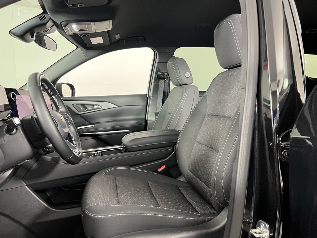 2025 Chevrolet Traverse 1LT photo 15