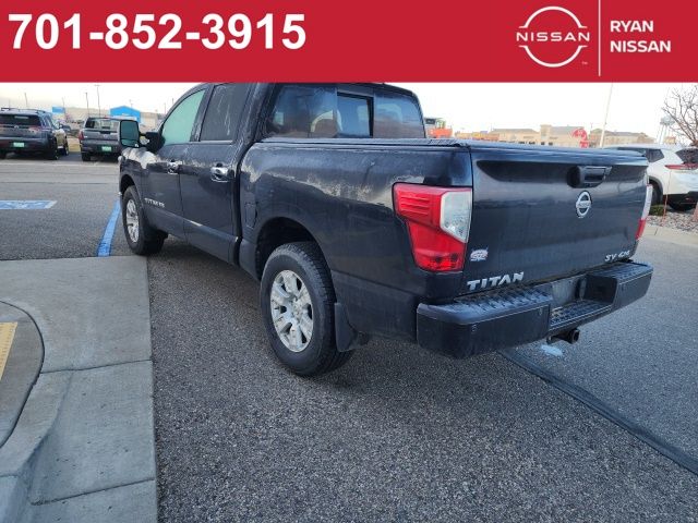 2018 Nissan Titan SV photo 3
