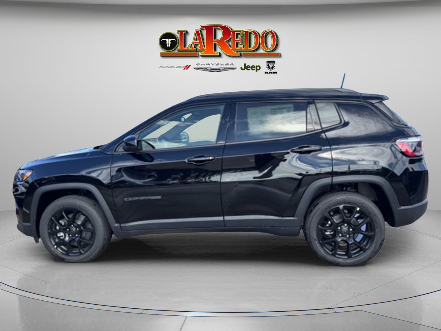 2026 Jeep Compass Latitude Altitude photo 2