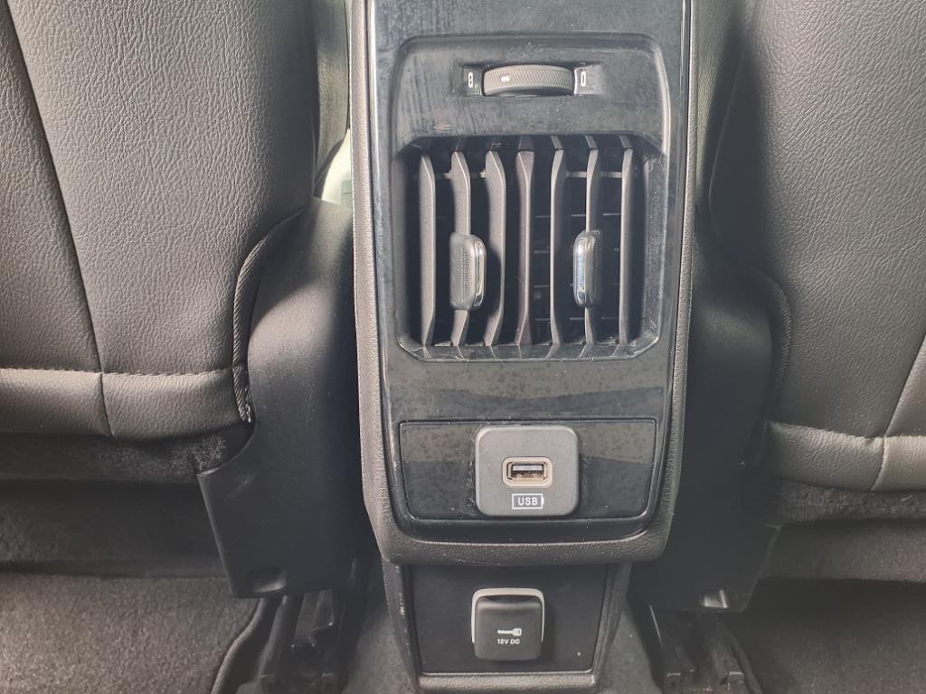 2022 Jeep Compass Limited photo 12