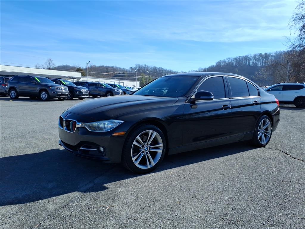 2013 BMW 3 Series 328i's photo
