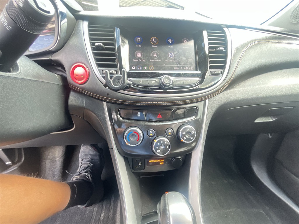 2022 Chevrolet Trax LT photo 17