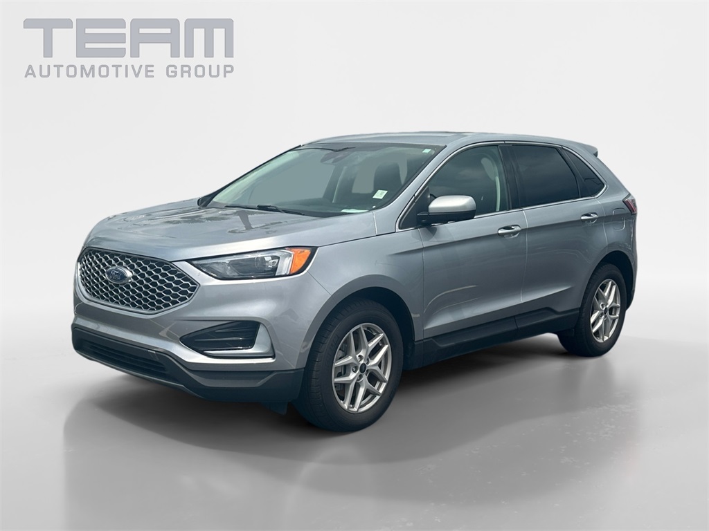 2024 Ford Edge SEL photo 3