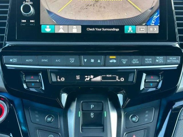 2025 Honda Odyssey Touring photo 23