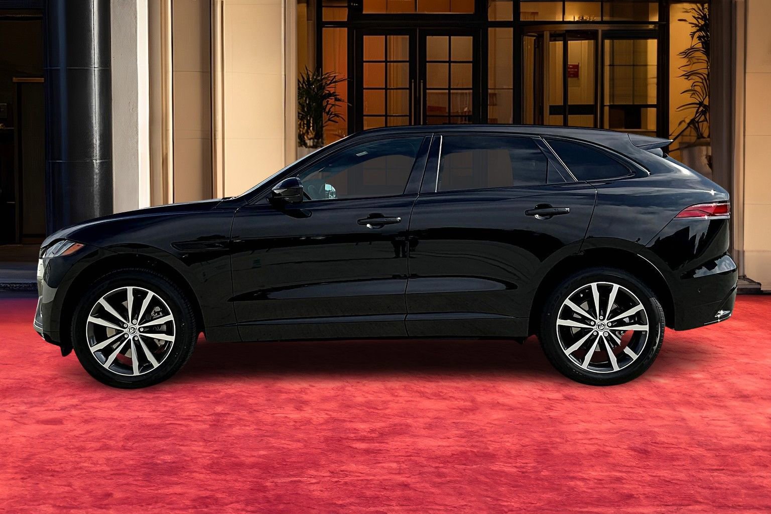 2026 Jaguar F-PACE P250 R-Dynamic S photo 3