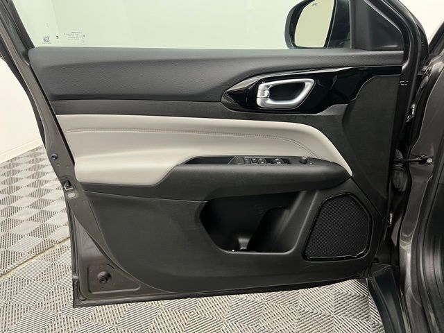 2023 Jeep Compass Limited photo 24