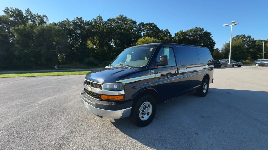 2012 Chevrolet Express 2500 Work Van photo 2