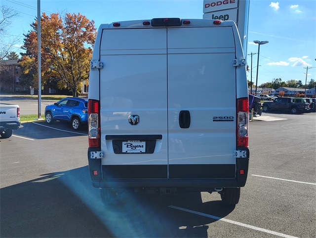 2026 Ram ProMaster 2500 Cargo Van photo 4