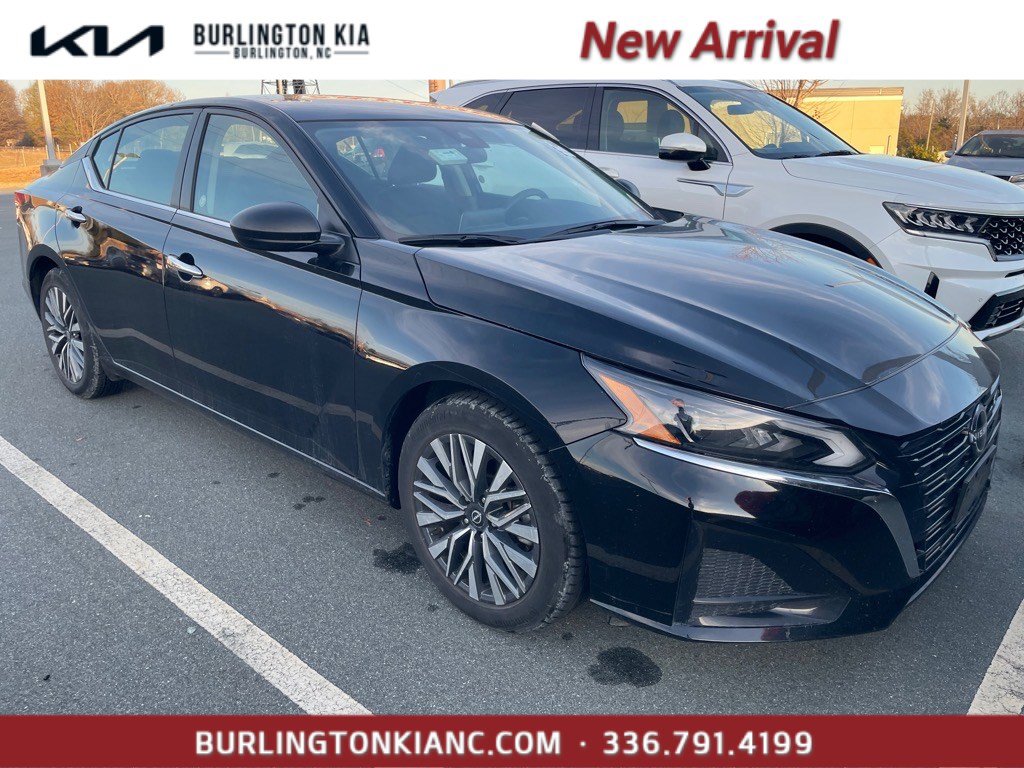 2024 Nissan Altima SV